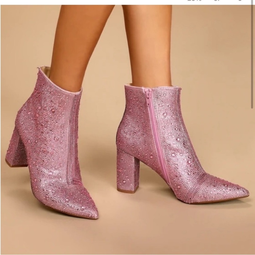 🦋🌙 BETSEY JOHNSON | Pink Rhinestone Ankle Booties
